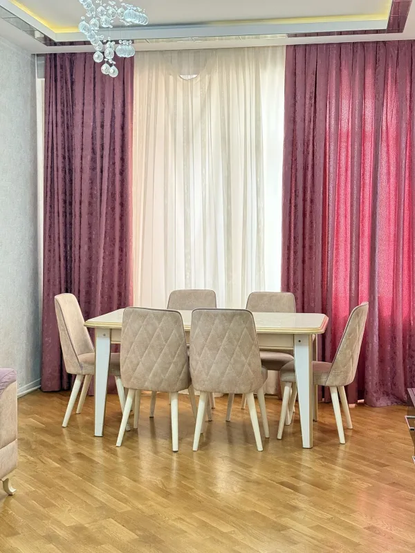 Kirayə verilir 2 otaqlı mənzil 75 m²
