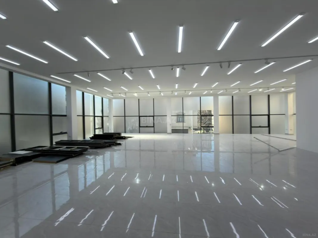 Kirayə verilir 2 otaqlı ofis 240 m²