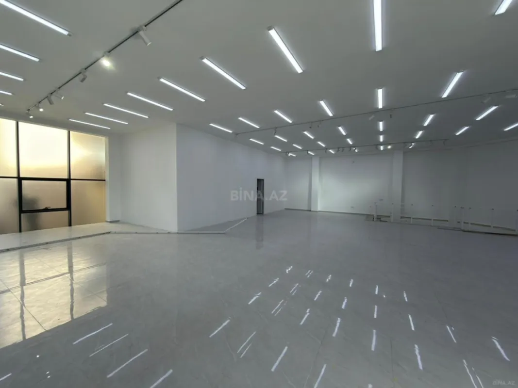 Kirayə verilir 2 otaqlı ofis 240 m²