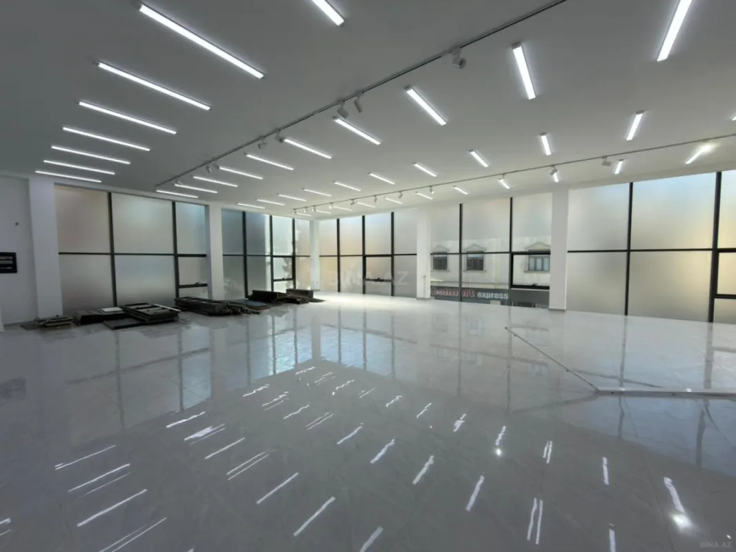 Kirayə verilir 2 otaqlı ofis 240 m²
