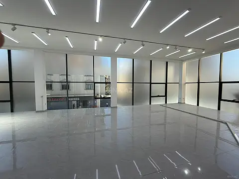 Kirayə verilir 2 otaqlı ofis 240 m²