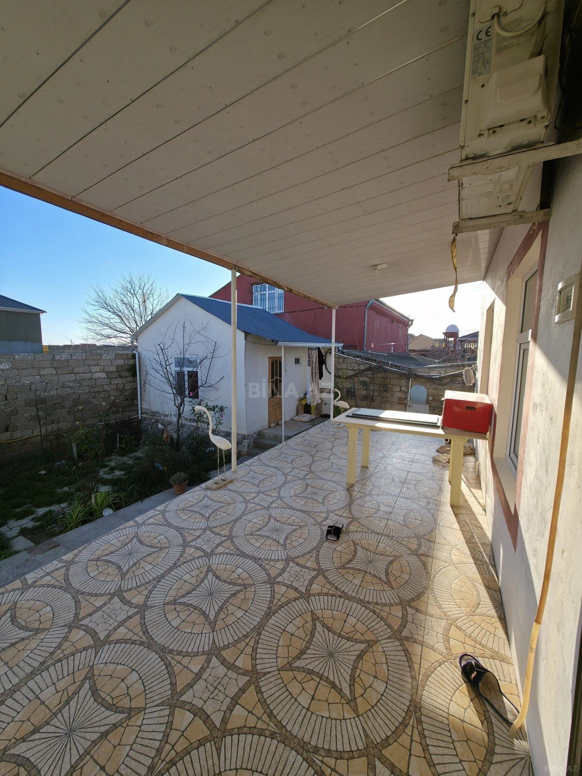 Satılır 3 otaqlı həyət evi 300 m²