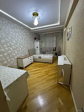 Kirayə verilir 3 otaqlı mənzil 110 m²