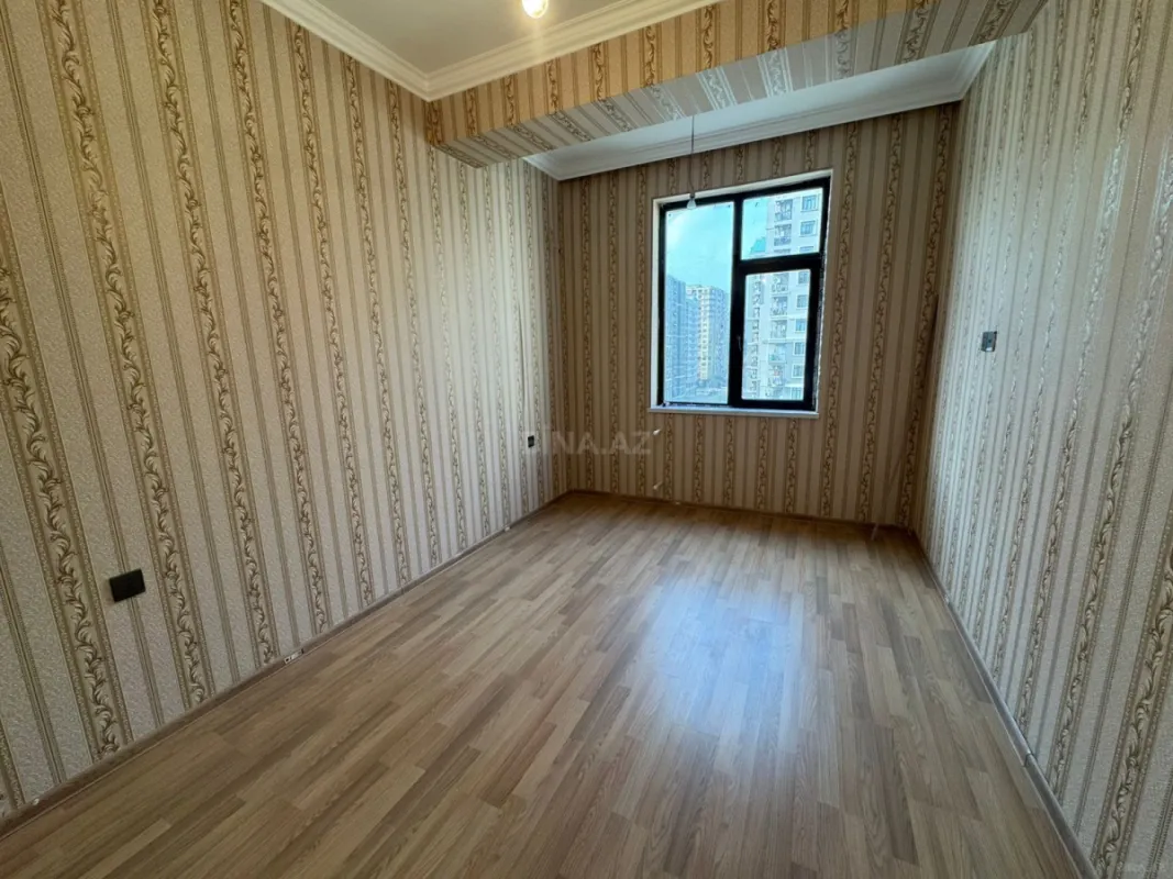 Satılır 3 otaqlı mənzil 112 m²