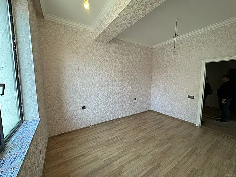 Satılır 3 otaqlı mənzil 112 m²