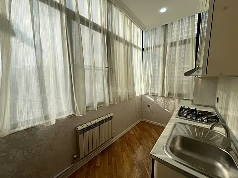 Kirayə verilir 2 otaqlı mənzil 60 m²