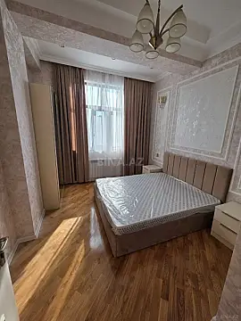 Kirayə verilir 2 otaqlı mənzil 60 m²