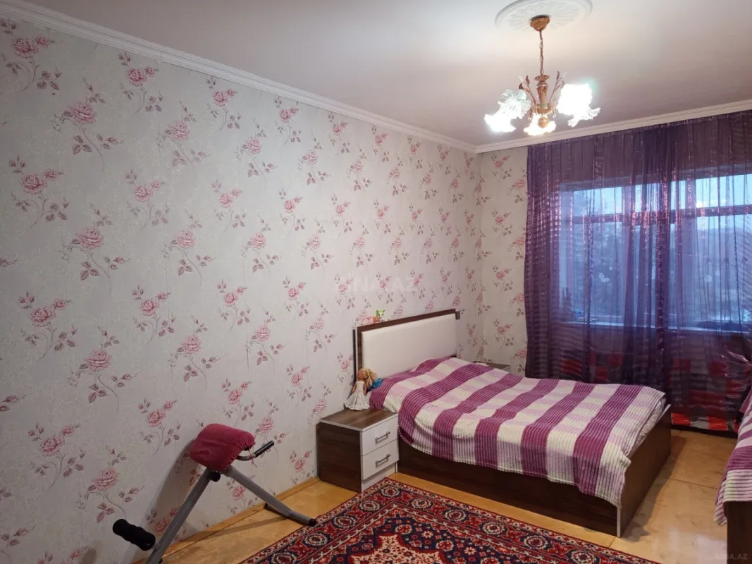 Satılır 4 otaqlı həyət evi 130 m²