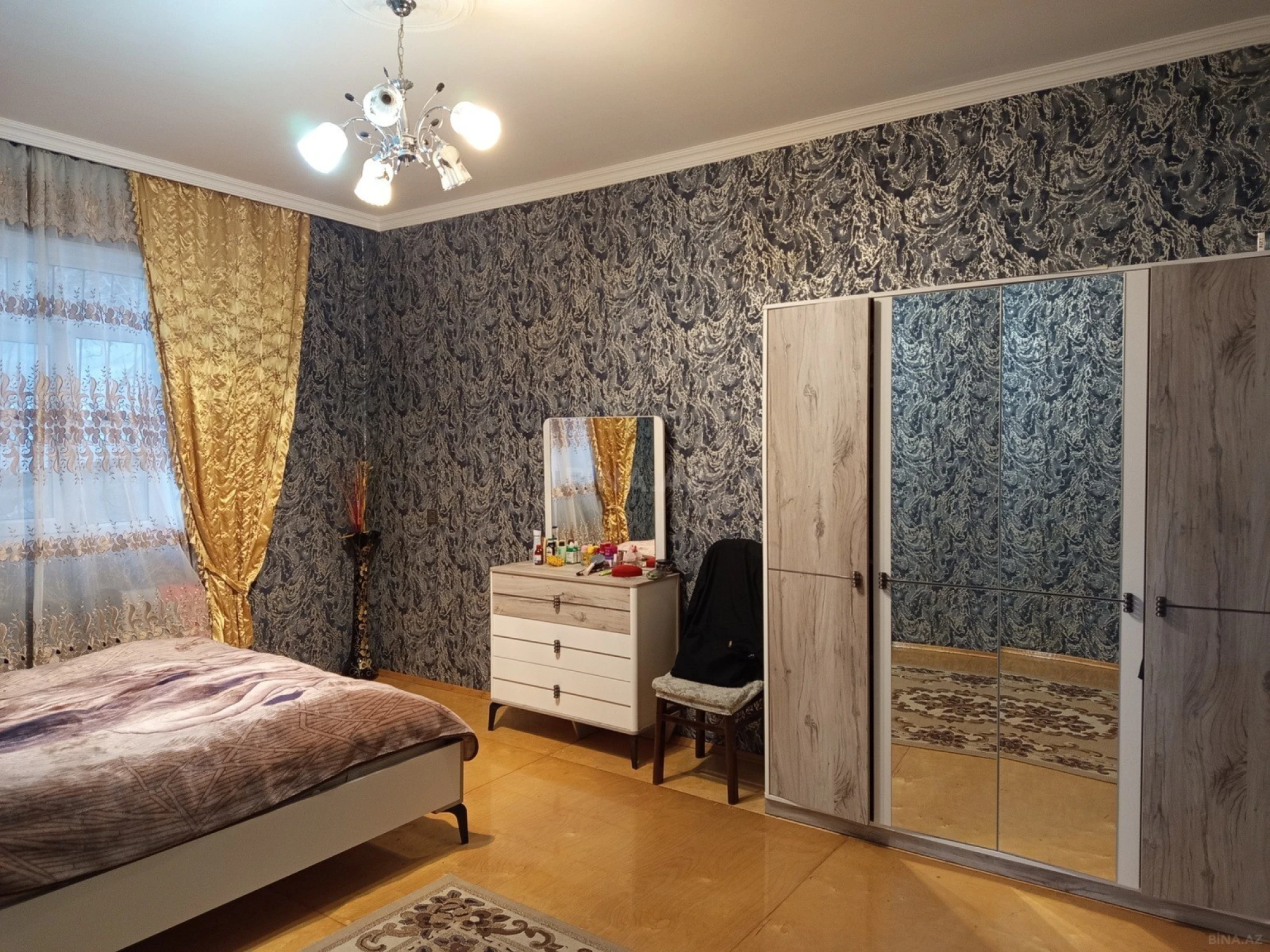 Satılır 4 otaqlı həyət evi 130 m²