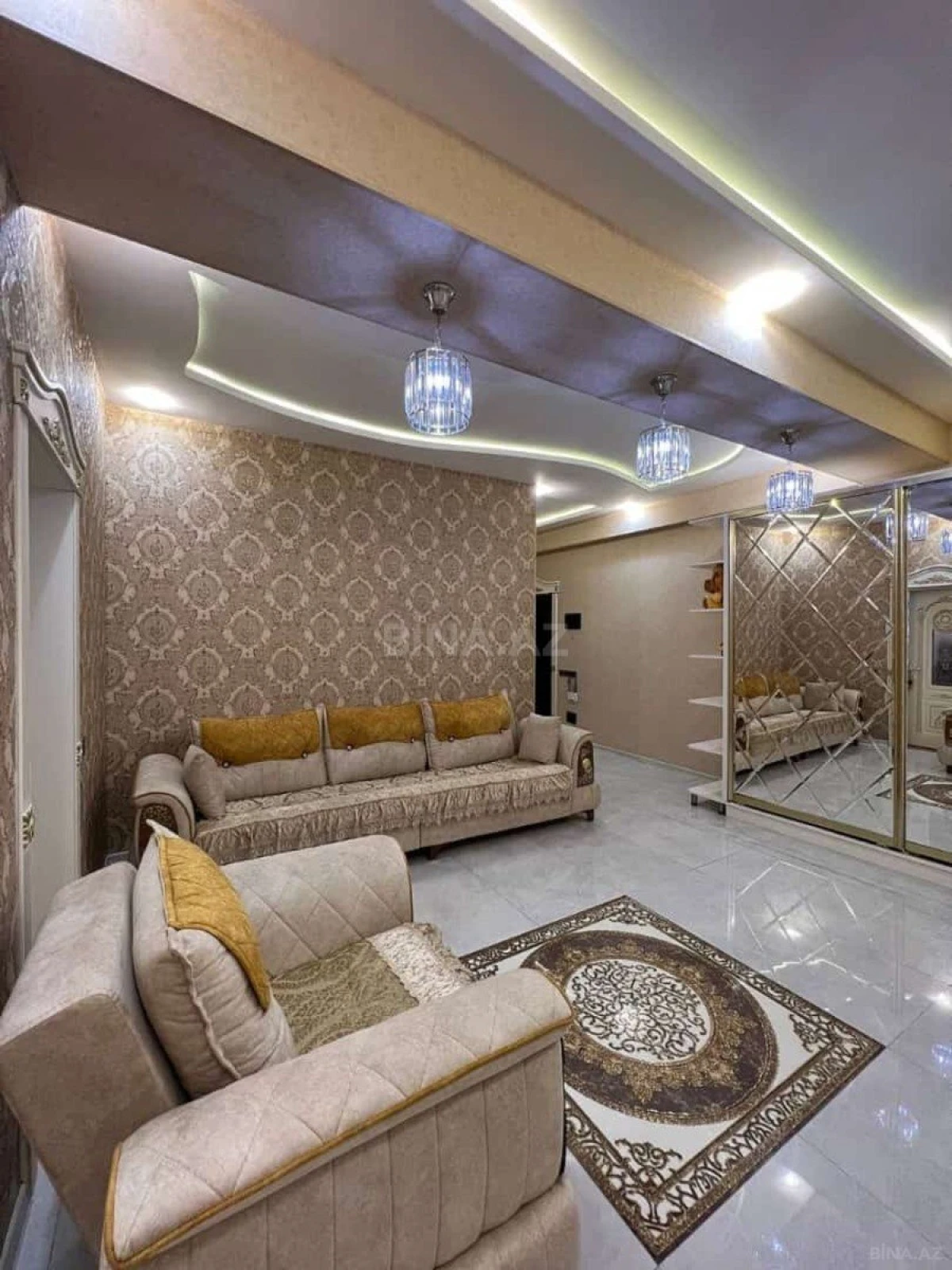 Kirayə verilir 3 otaqlı mənzil 140 m²