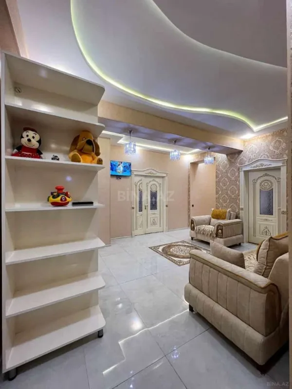 Kirayə verilir 3 otaqlı mənzil 140 m²