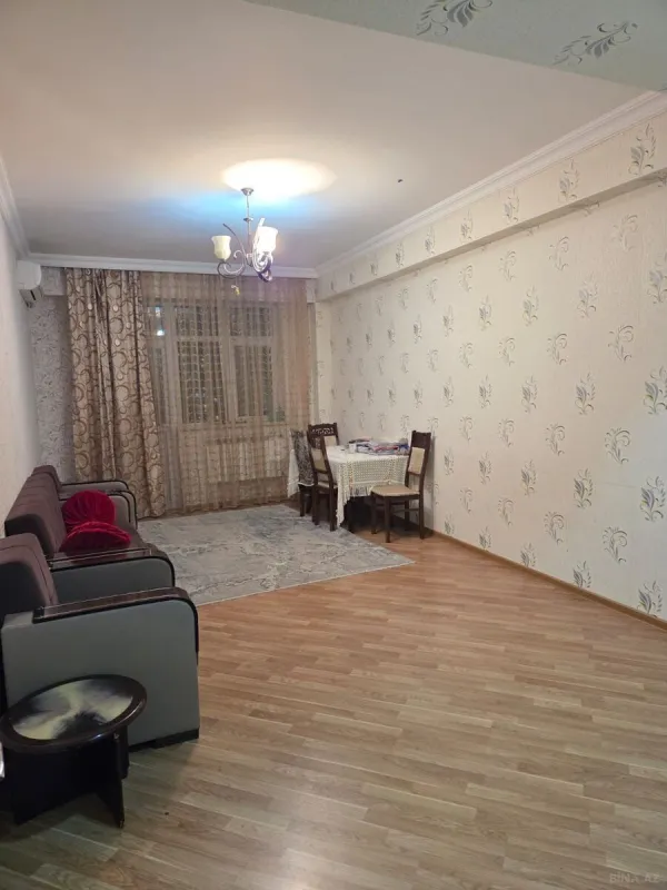 Satılır 3 otaqlı mənzil 133 m²