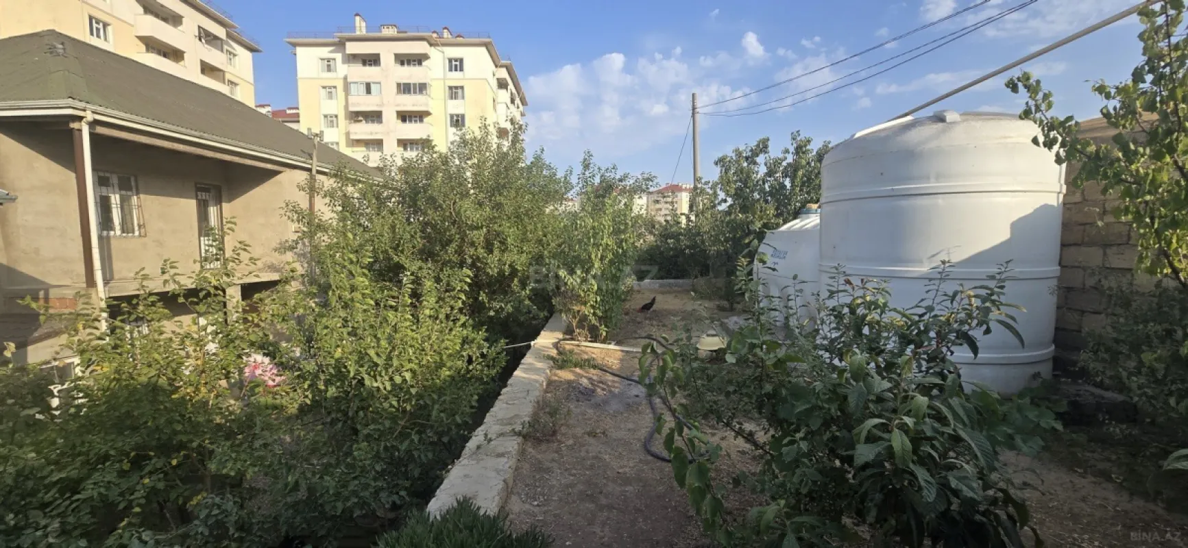 Satılır 7 otaqlı həyət evi 200 m²