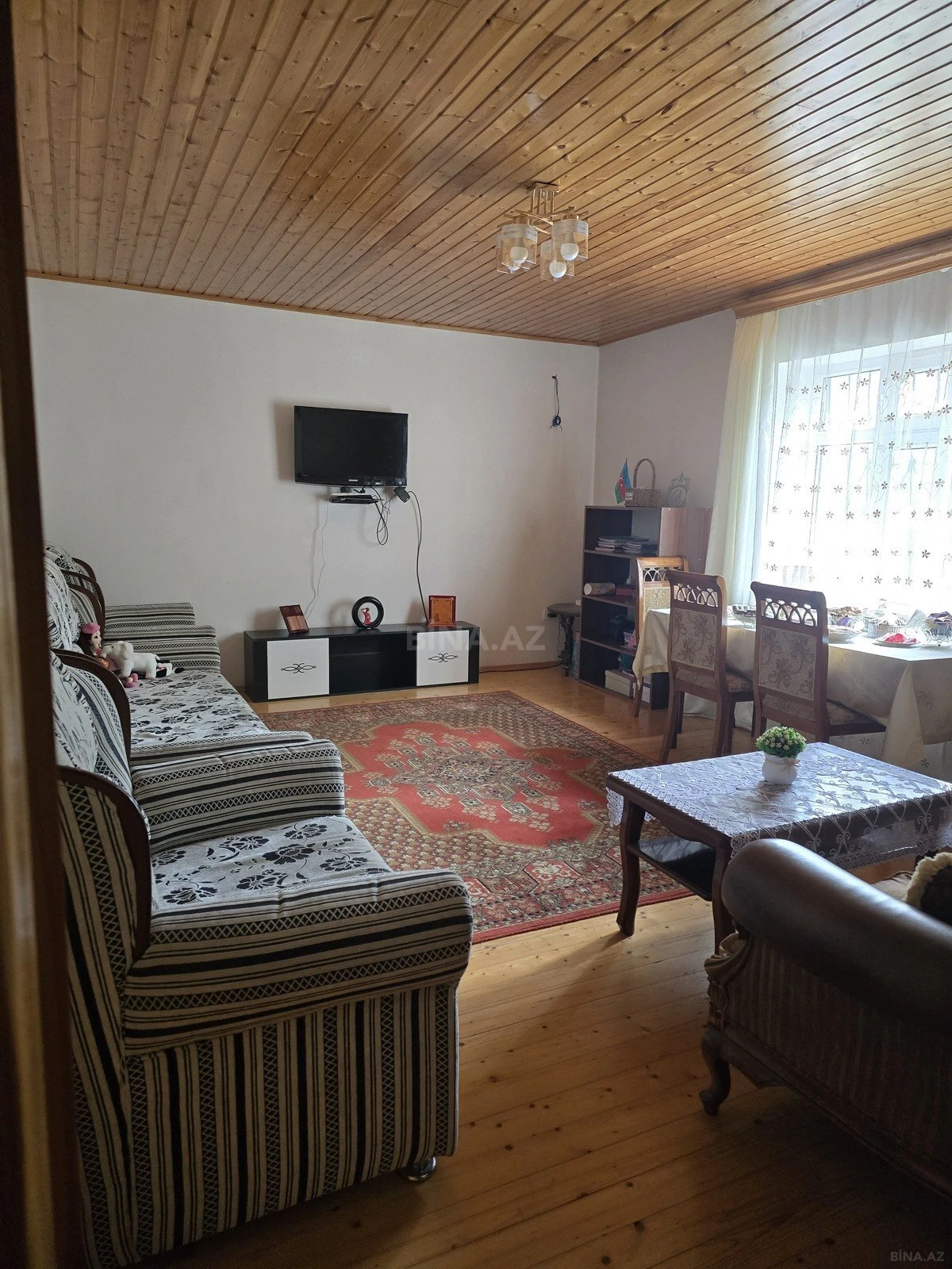 Satılır 7 otaqlı həyət evi 200 m²
