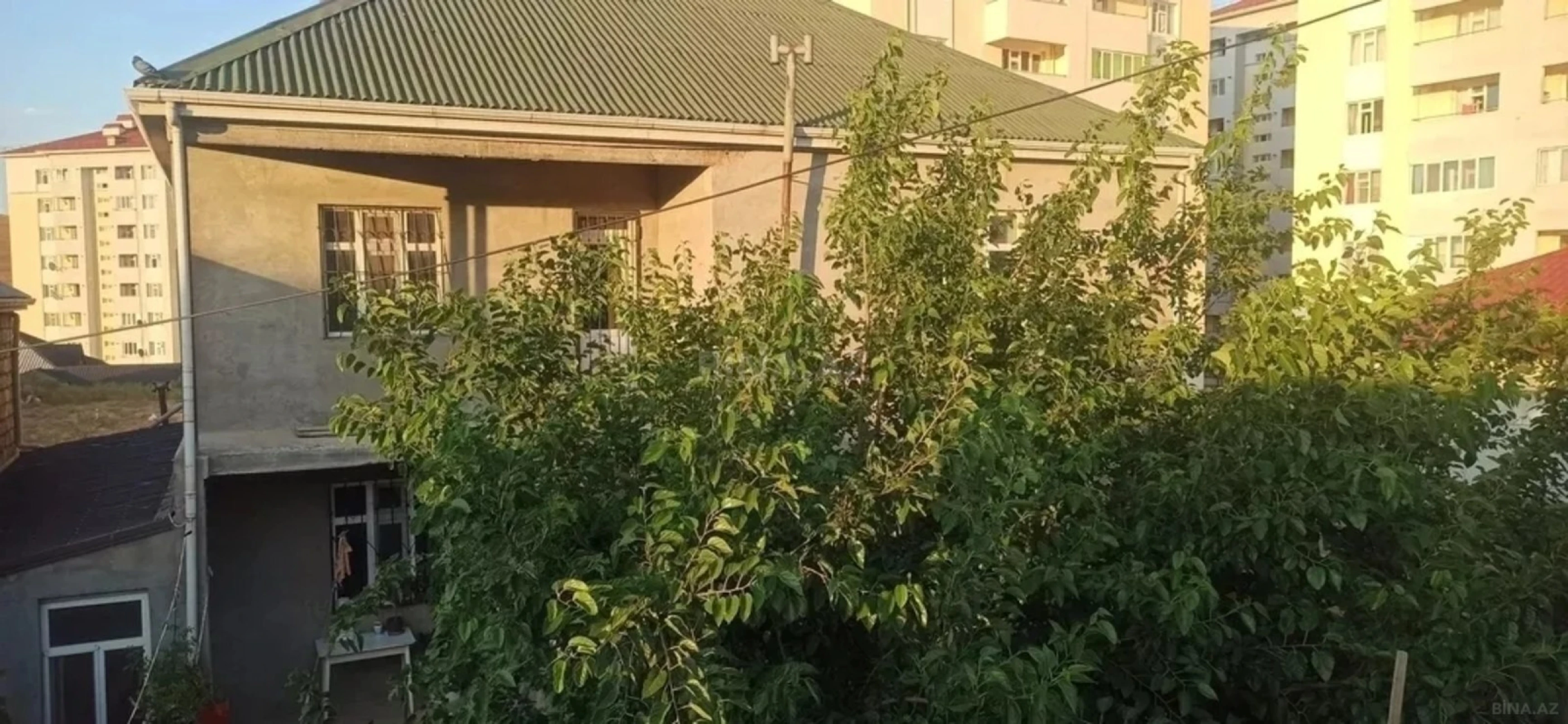 Satılır 7 otaqlı həyət evi 200 m²