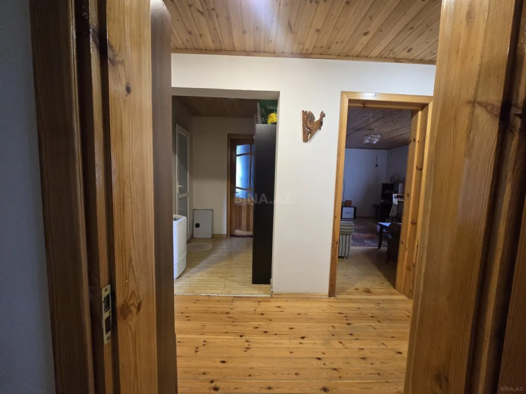 Satılır 7 otaqlı həyət evi 200 m²