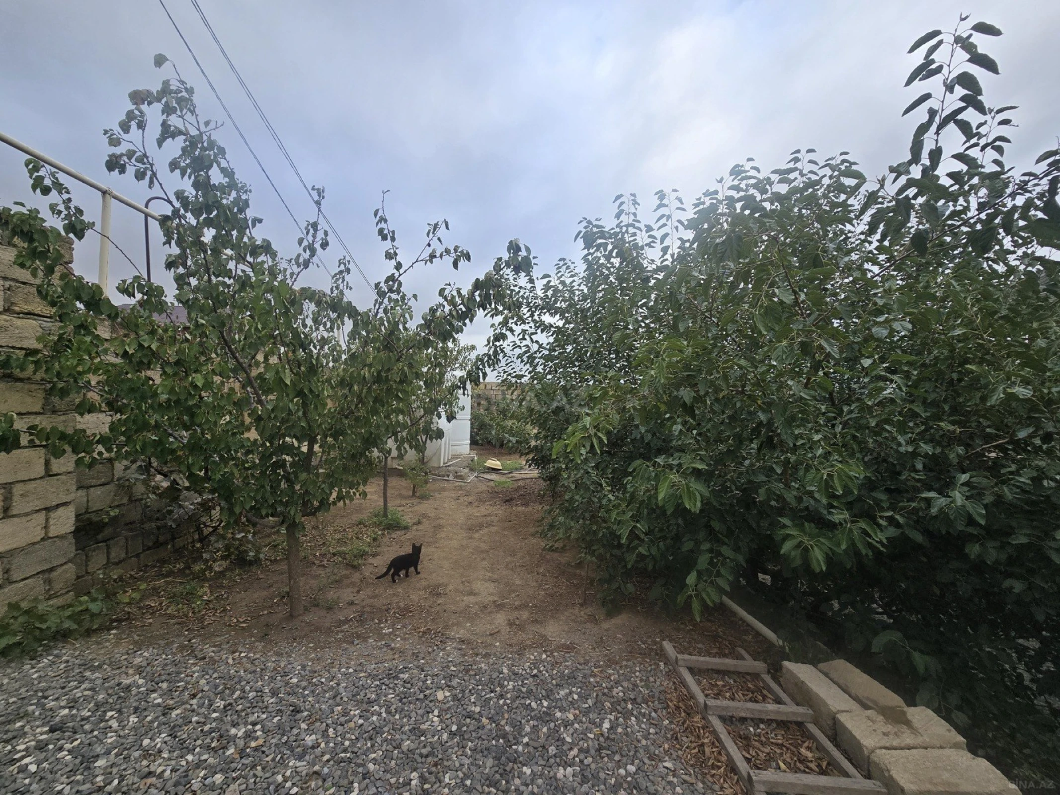 Satılır 7 otaqlı həyət evi 200 m²