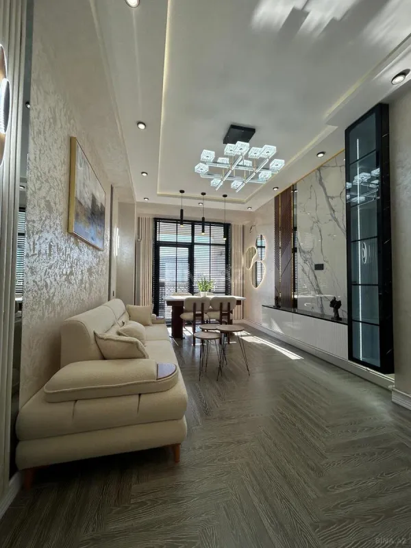 Satılır 2 otaqlı mənzil 65 m²