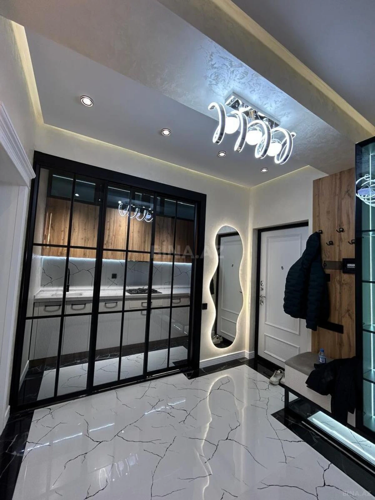 Satılır 2 otaqlı mənzil 65 m²