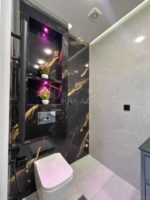 Satılır 2 otaqlı mənzil 65 m²