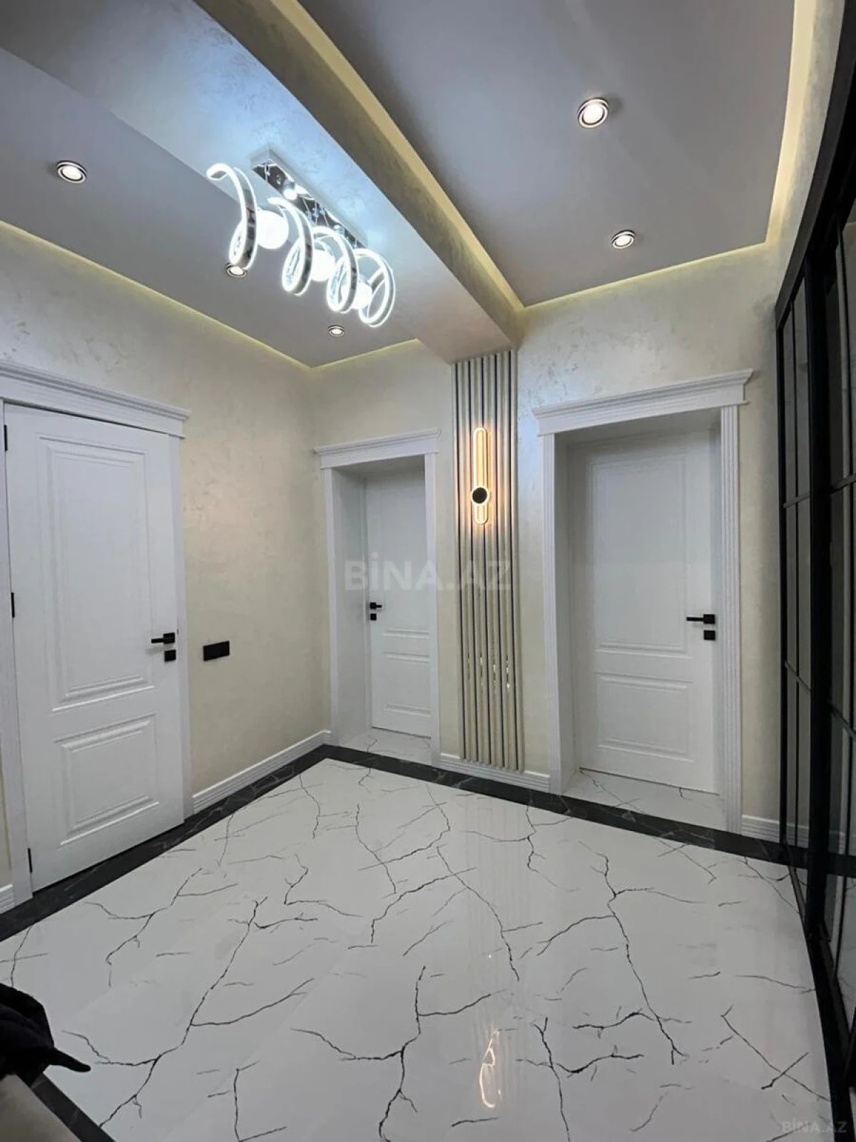 Satılır 2 otaqlı mənzil 65 m²