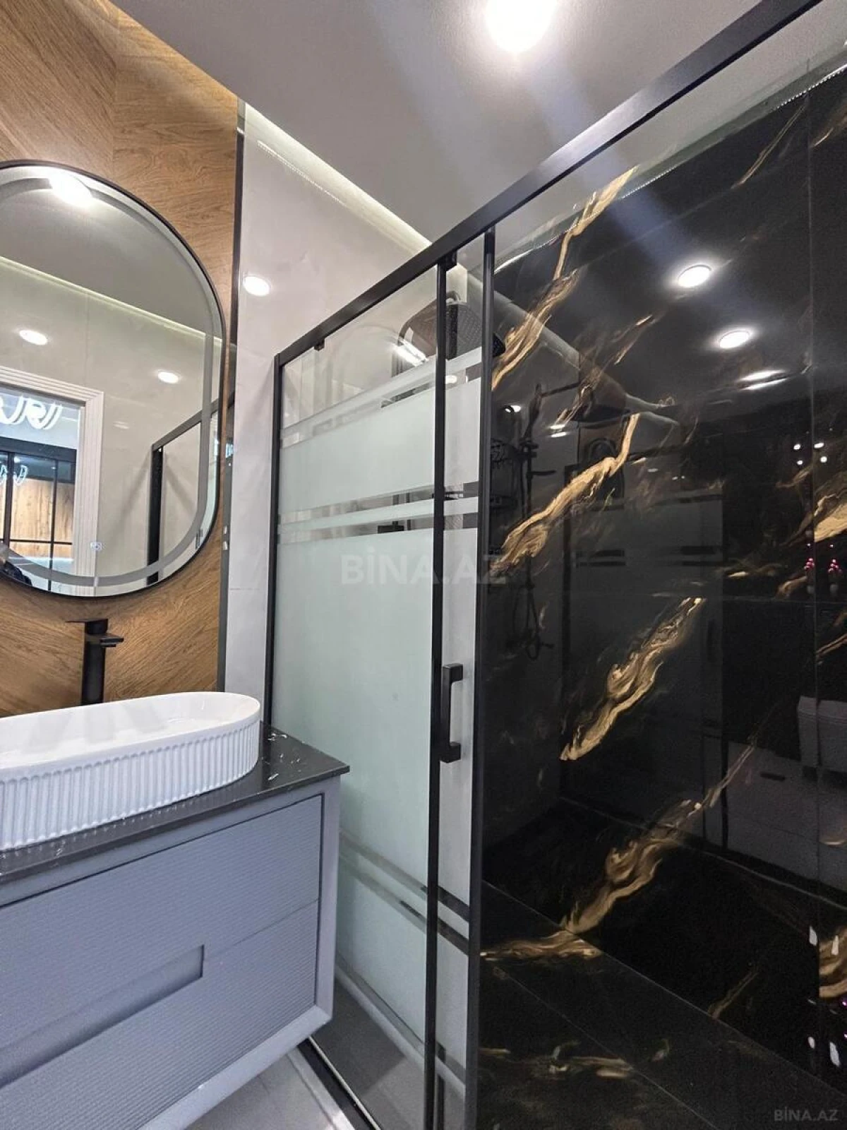 Satılır 2 otaqlı mənzil 65 m²