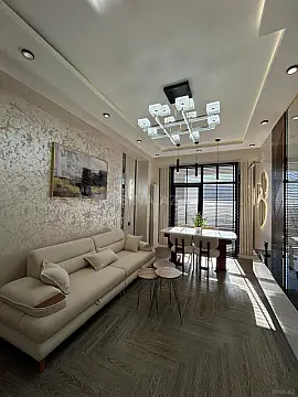 Satılır 2 otaqlı mənzil 65 m²