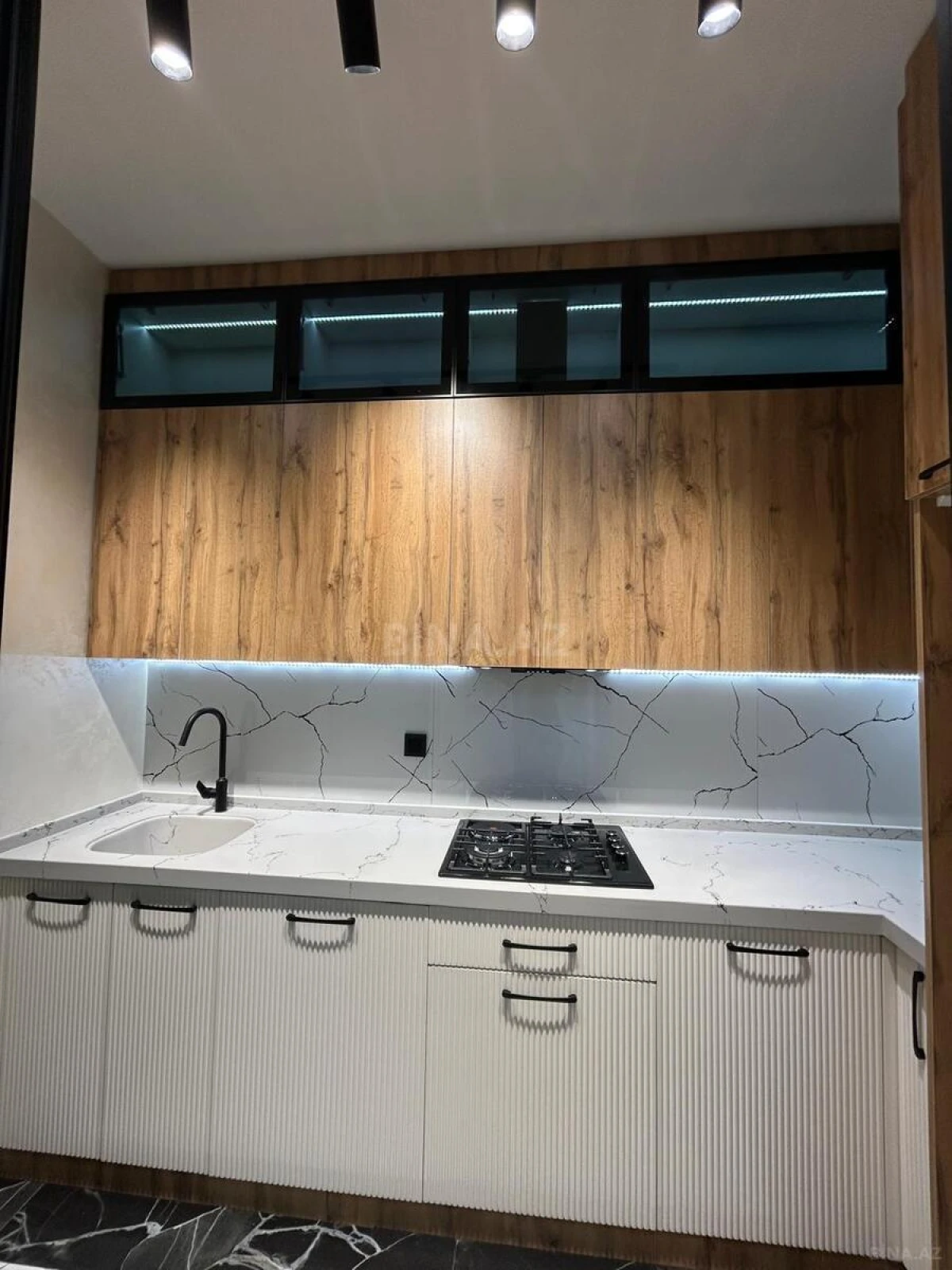 Satılır 2 otaqlı mənzil 65 m²