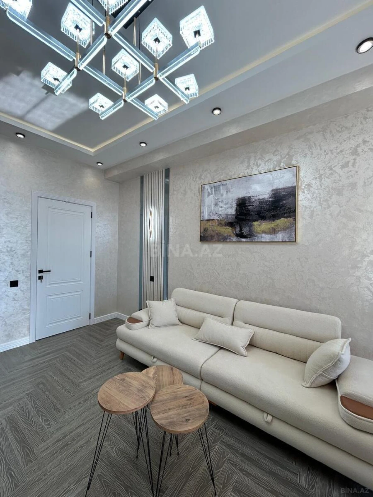 Satılır 2 otaqlı mənzil 65 m²