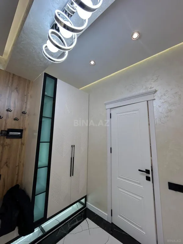 Satılır 2 otaqlı mənzil 65 m²
