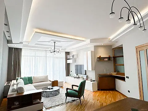 Kirayə verilir 3 otaqlı mənzil 156 m²