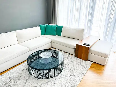 Kirayə verilir 3 otaqlı mənzil 156 m²