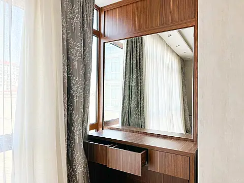 Kirayə verilir 3 otaqlı mənzil 156 m²