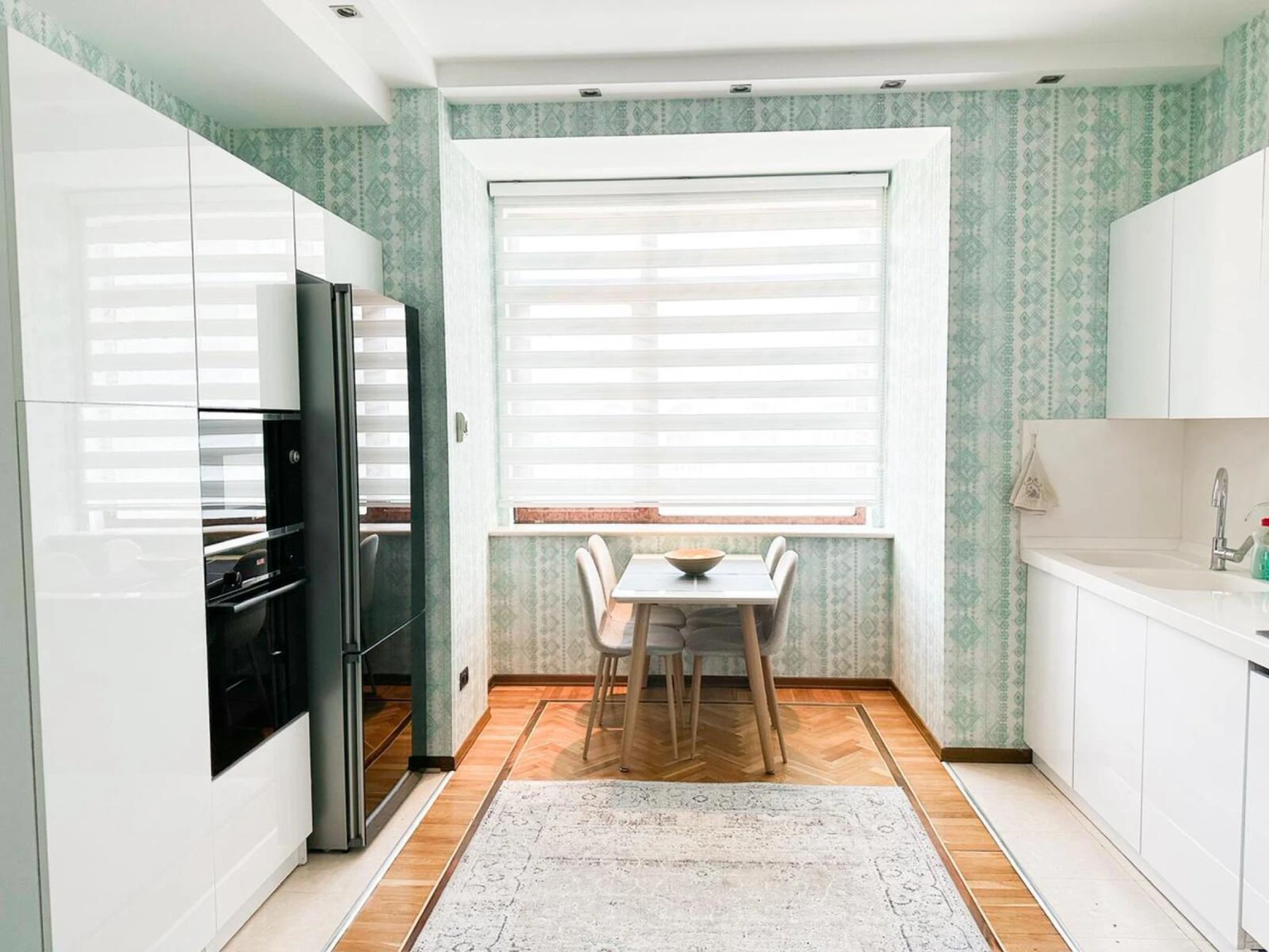 Kirayə verilir 3 otaqlı mənzil 156 m²