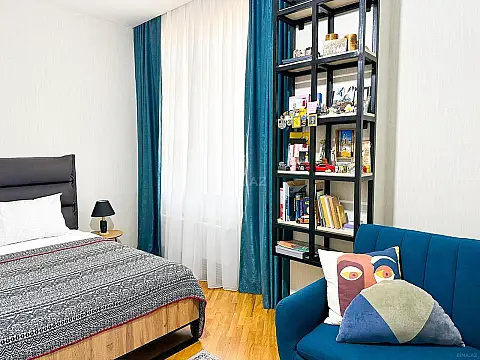 Kirayə verilir 3 otaqlı mənzil 156 m²