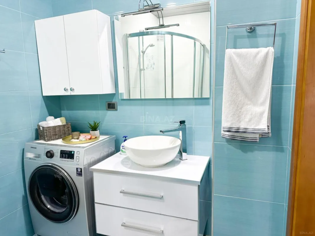 Kirayə verilir 3 otaqlı mənzil 156 m²