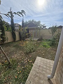 Satılır 4 otaqlı həyət evi 230 m²