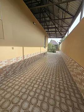 Satılır 4 otaqlı həyət evi 230 m²