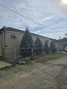 Satılır 4 otaqlı həyət evi 230 m²