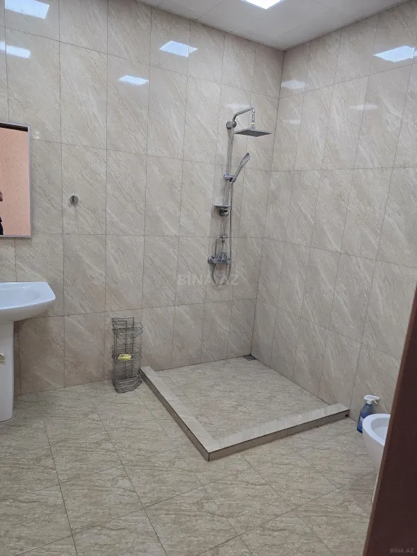 Satılır 4 otaqlı həyət evi 230 m²