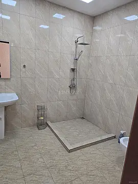 Satılır 4 otaqlı həyət evi 230 m²