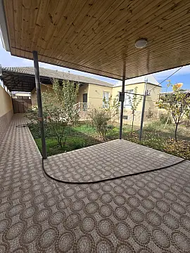 Satılır 4 otaqlı həyət evi 230 m²