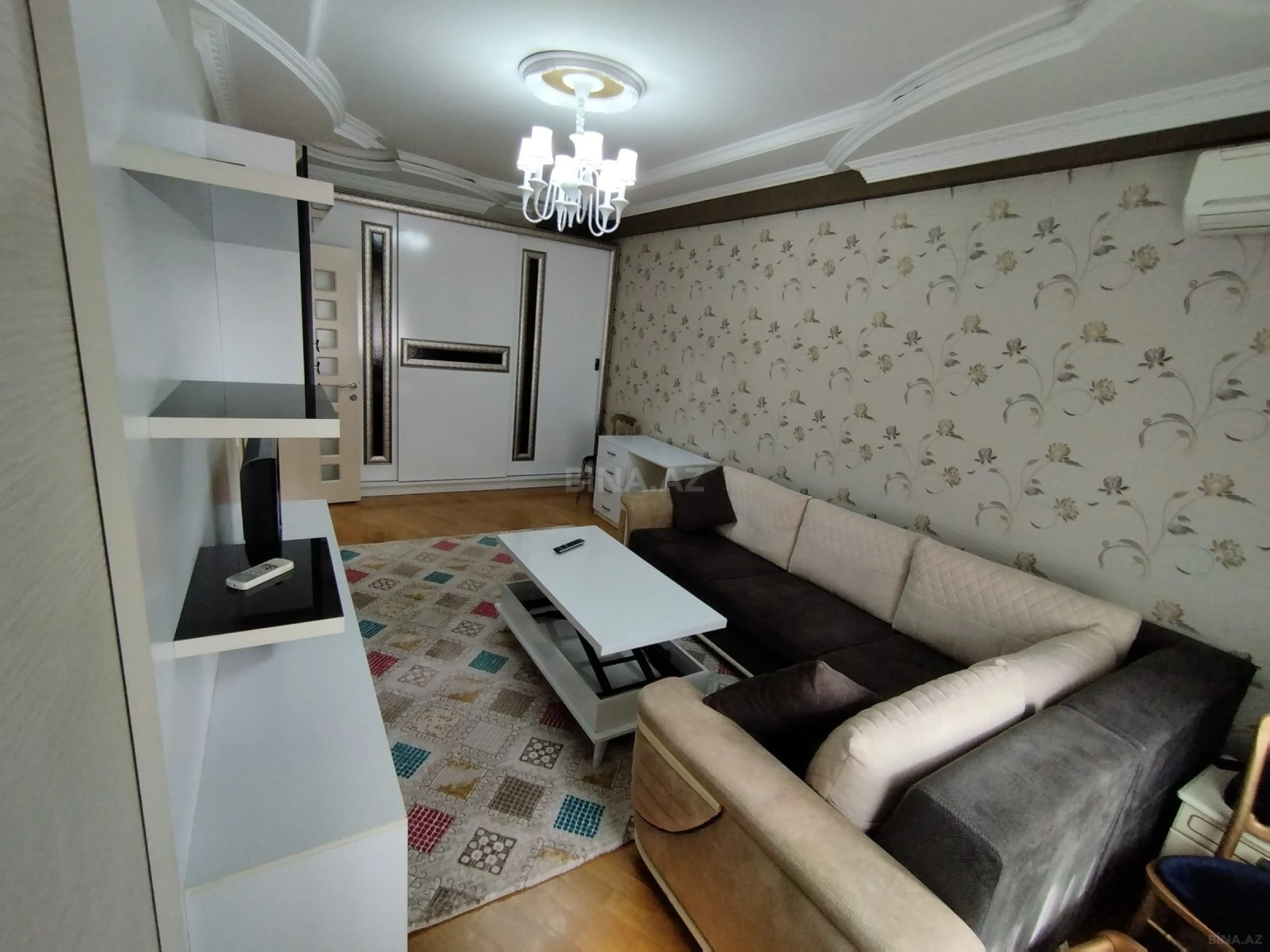 Satılır 2 otaqlı mənzil 55 m²
