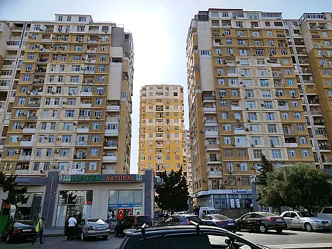 Satılır 2 otaqlı mənzil 55 m² — Bakı, Həzi Aslanov qəs. 2 otaq 55.00 m²