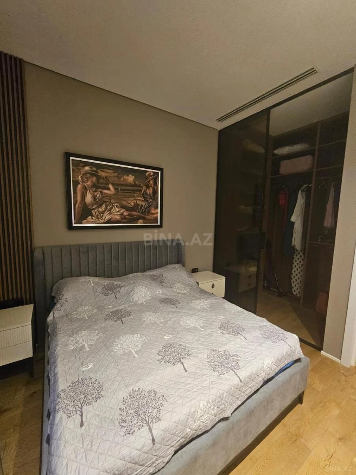 Satılır 2 otaqlı mənzil 84 m²