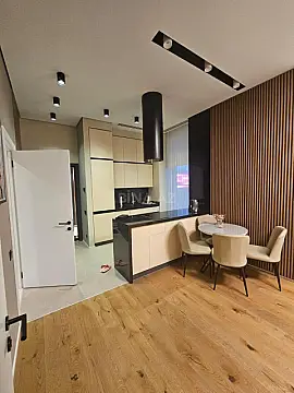 Satılır 2 otaqlı mənzil 84 m²