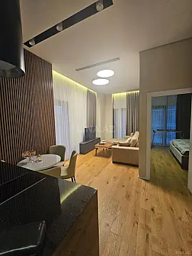 Satılır 2 otaqlı mənzil 84 m²