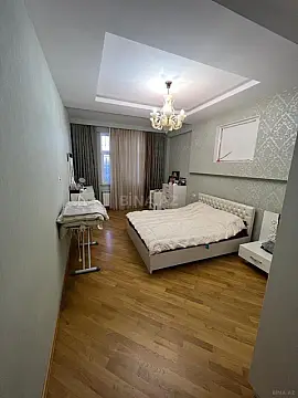 Satılır 3 otaqlı mənzil 120 m²