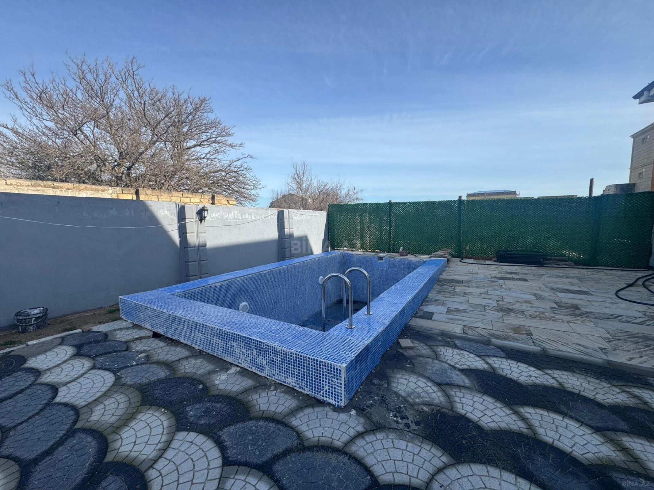 Satılır 7 otaqlı həyət evi 181 m²