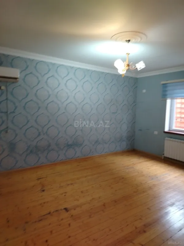 Satılır 12 otaqlı həyət evi 404 m²